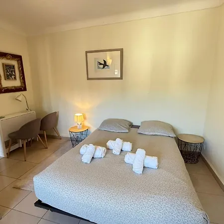 One-bedroom Near The Palais Des Festivals Апартаменты *